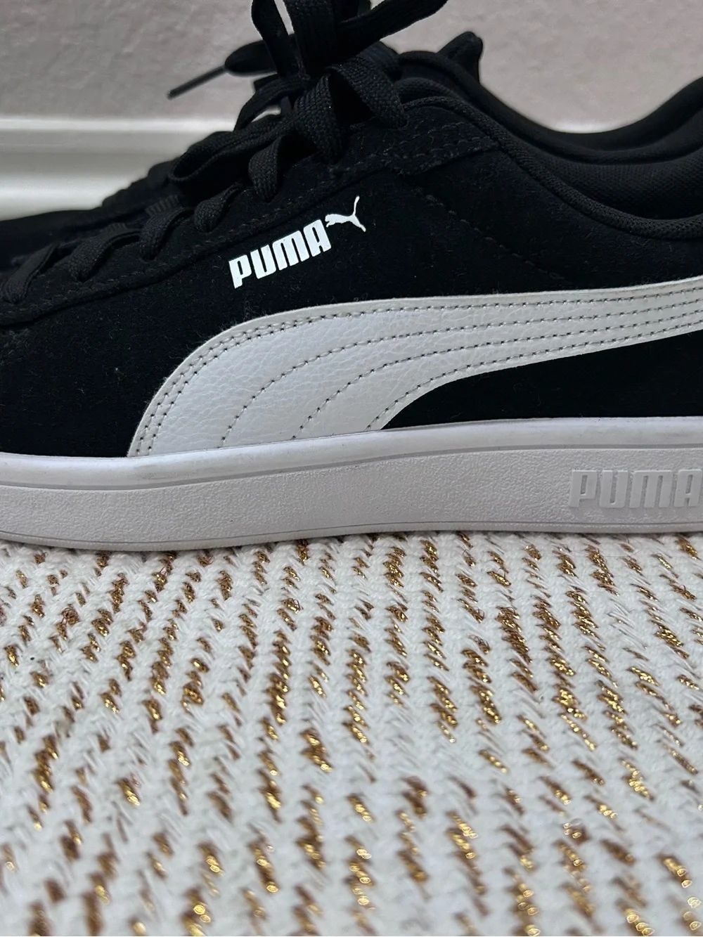Puma sleek low